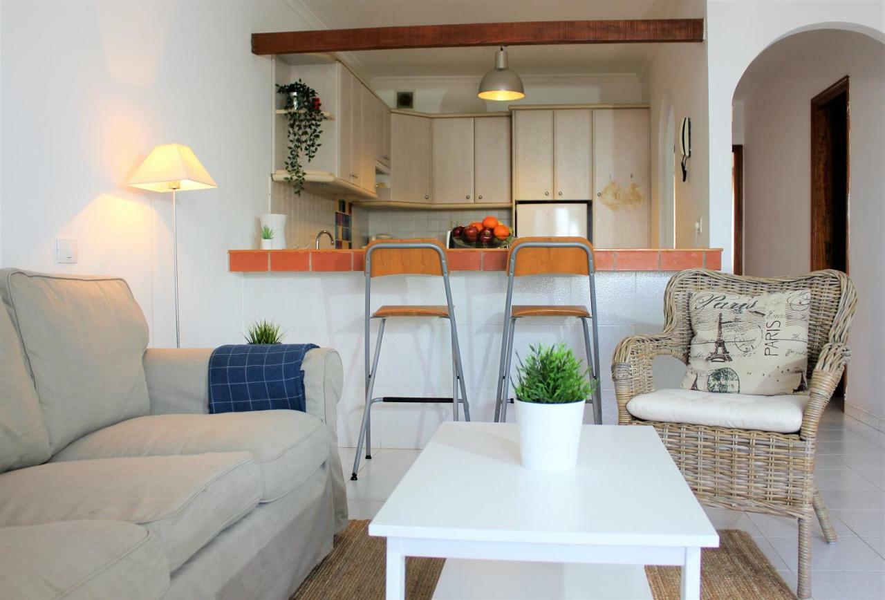 קורלחו Apartment By Marina מראה חיצוני תמונה