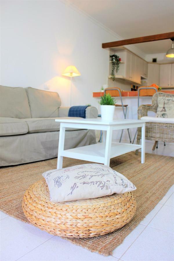 קורלחו Apartment By Marina מראה חיצוני תמונה