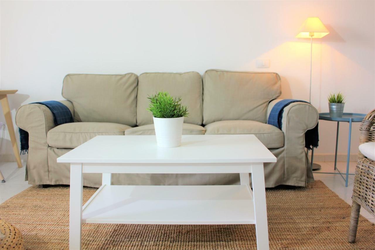 קורלחו Apartment By Marina מראה חיצוני תמונה